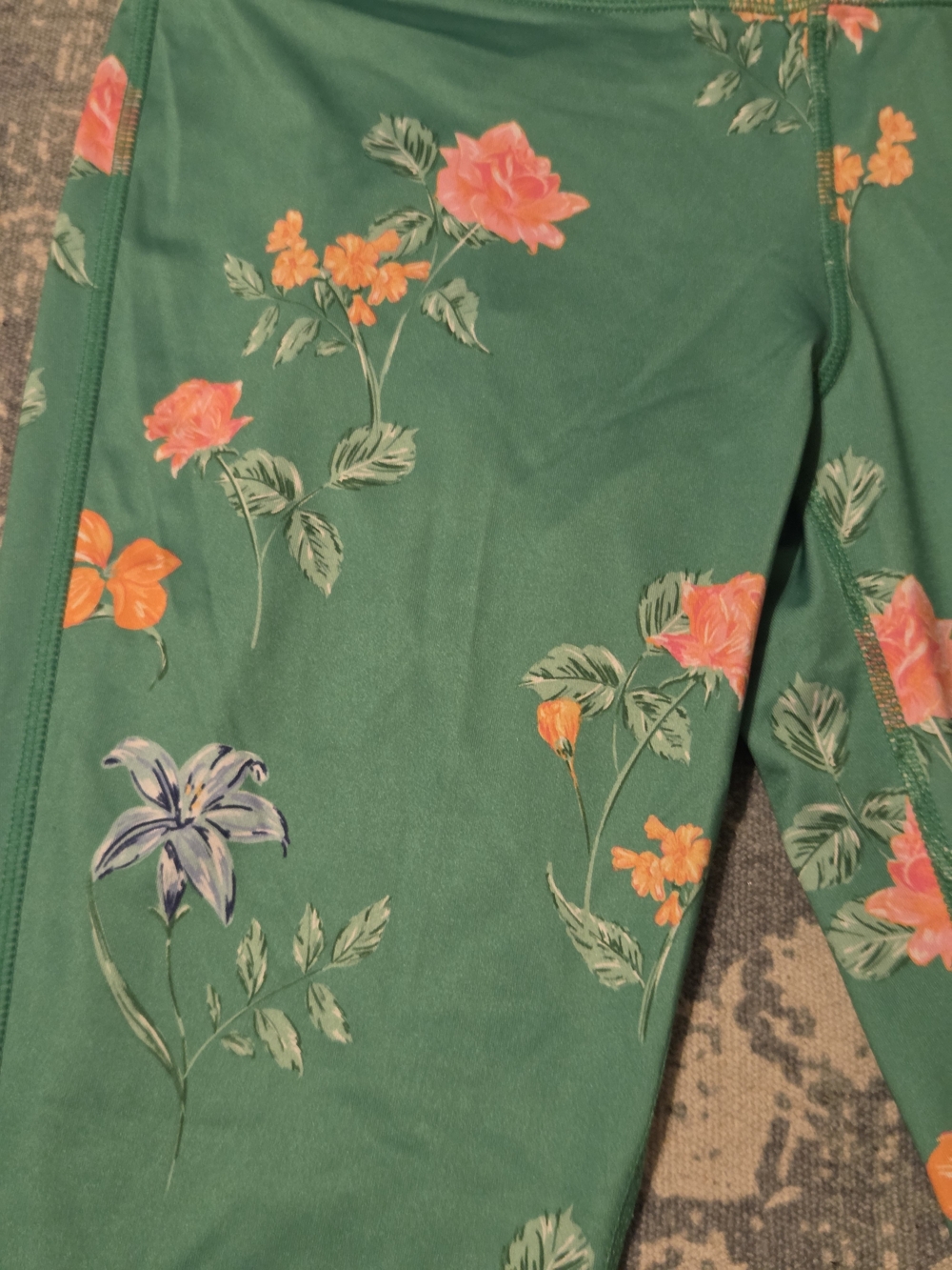 Floral Leggings with Pink & Orange Blooms Crown & Ivy Bright Green Spring Small